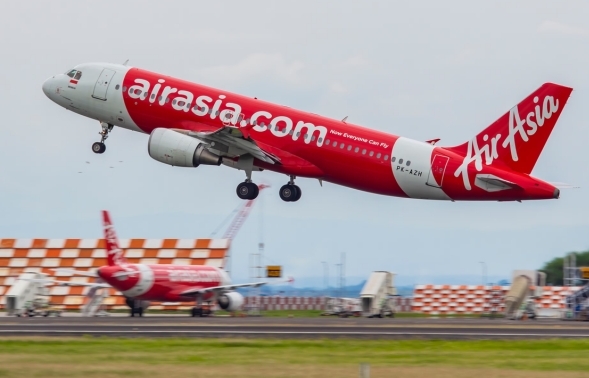 AirAsia X lands at London Gatwick with new flights to Kuala Lumpur
