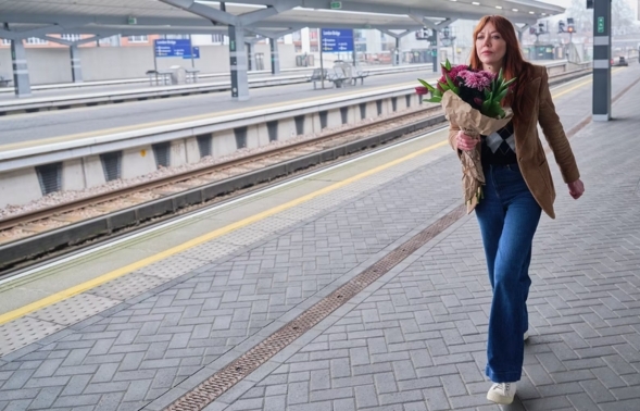 The UK's most dangerous train habits – and the comedian on a mission to stop them