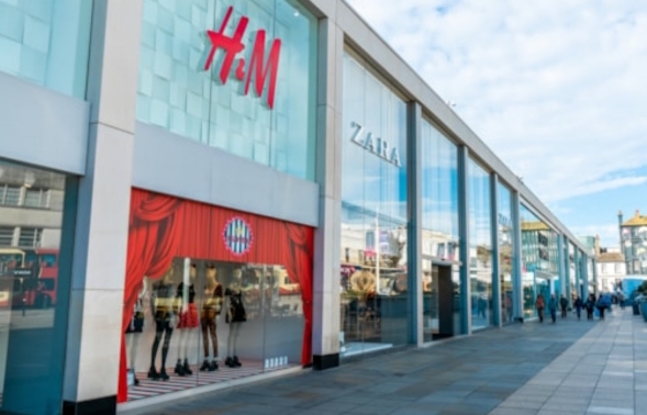 Empty Churchill Square shop transformed into community meeting space by Brighton students